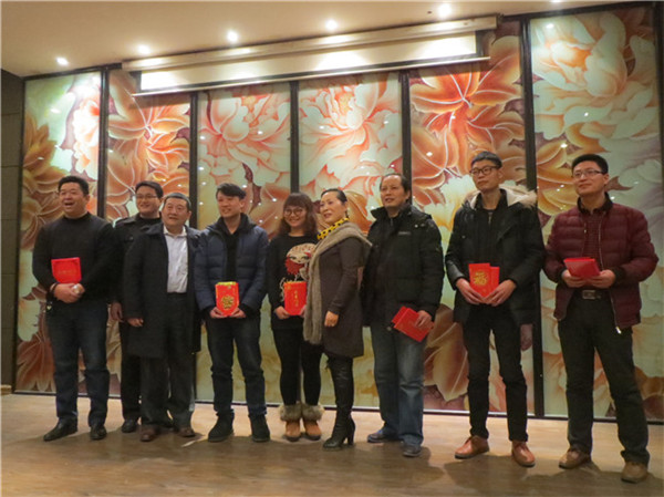 洛陽老司机黄色视频公司完成年度銷售目標，重金獎勵銷售