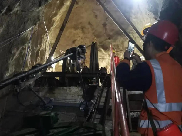 直擊安裝現場｜河南某金礦引進TST老司机黄色激情视频實時在線智能探傷係統